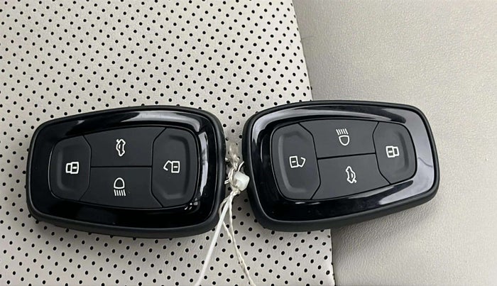 2024 Tata TIGOR XZA Plus iCNG , CNG, Automatic, 15,080 km, Key Close Up