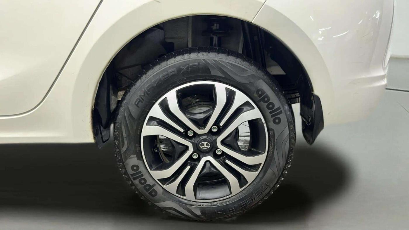 2024 Tata TIGOR XZA Plus iCNG , CNG, Automatic, 15,203 km, Left Rear Wheel