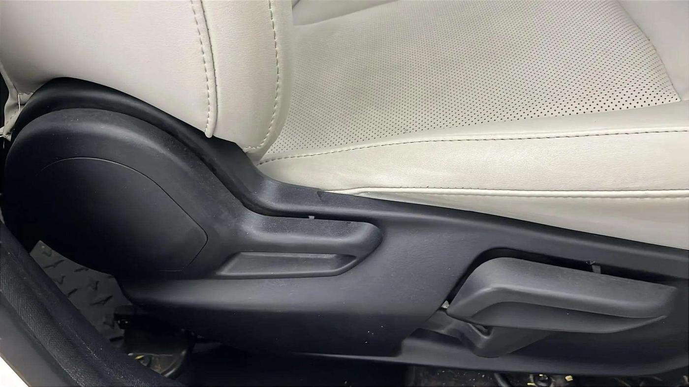 2024 Tata TIGOR XZA Plus iCNG , CNG, Automatic, 15,203 km, Driver Side Adjustment Panel