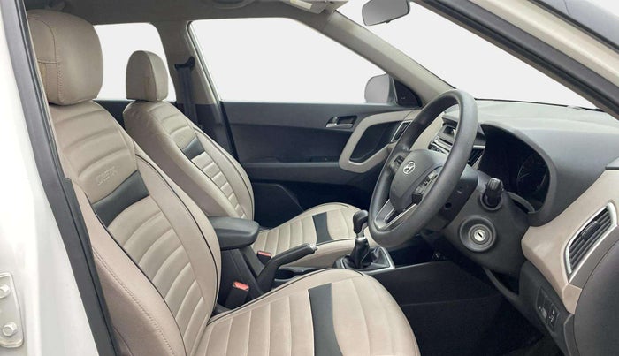 2017 Hyundai Creta SX 1.6 DIESEL, Diesel, Manual, 26,010 km, Right Side Front Door Cabin