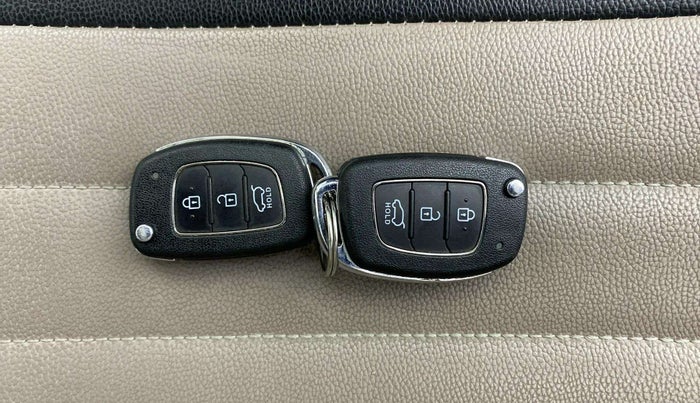 2017 Hyundai Creta SX 1.6 DIESEL, Diesel, Manual, 26,010 km, Key Close Up