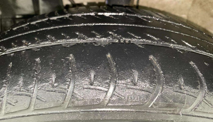 2020 Maruti New Wagon-R VXI 1.0 AMT, Petrol, Automatic, 35,356 km, Left Front Tyre Tread