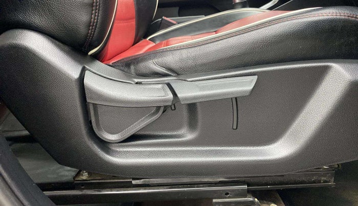 2021 KIA SONET HTK PLUS 1.5, Diesel, Manual, 40,621 km, Driver Side Adjustment Panel