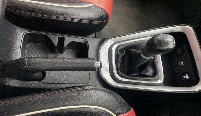 2021 KIA SONET HTK PLUS 1.5, Diesel, Manual, 40,621 km, Gear Lever