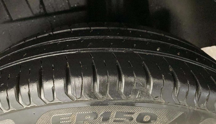 2020 Maruti Dzire LXI, Petrol, Manual, 31,966 km, Left Rear Tyre Tread