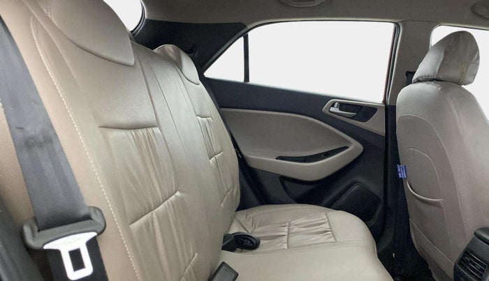 2018 Hyundai Elite i20 SPORTZ 1.2, Petrol, Manual, 79,839 km, Right Side Rear Door Cabin