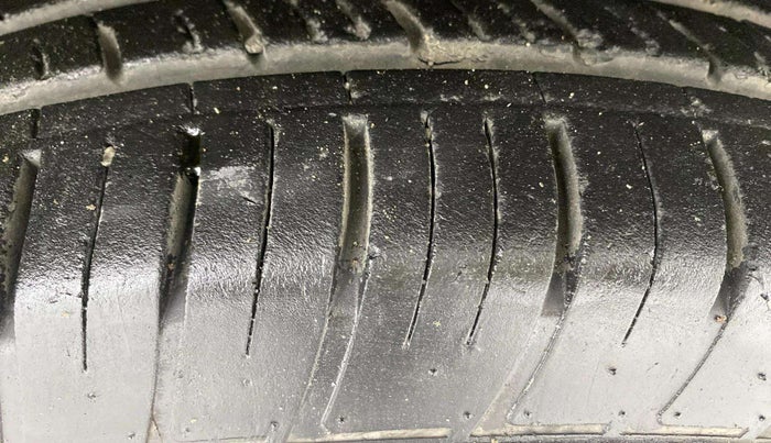 2022 Mahindra Scorpio S11 2WD, Diesel, Manual, 31,718 km, Right Front Tyre Tread