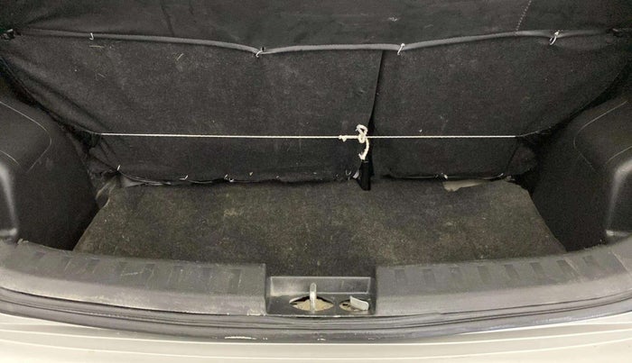 2017 Maruti Swift LXI (O), Petrol, Manual, 63,565 km, Boot Open Zoomed View