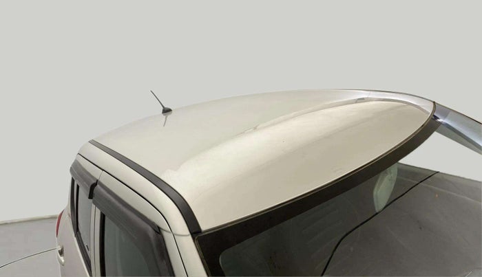 2017 Maruti Swift LXI (O), Petrol, Manual, 63,565 km, Roof