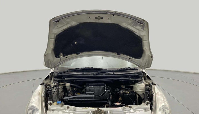 2017 Maruti Swift LXI (O), Petrol, Manual, 63,565 km, Open Bonet