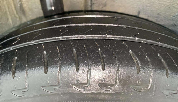 2022 Maruti IGNIS ZETA 1.2 AMT, Petrol, Automatic, 38,807 km, Right Rear Tyre Tread