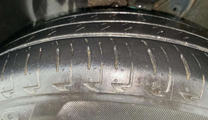2022 Maruti IGNIS ZETA 1.2 AMT, Petrol, Automatic, 38,807 km, Left Front Tyre Tread