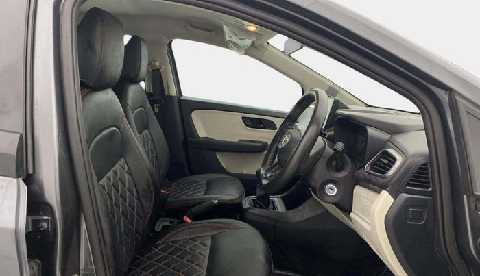 2021 Tata ALTROZ XE PETROL, Petrol, Manual, 28,917 km, Right Side Front Door Cabin