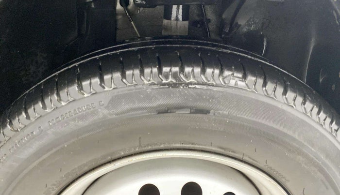 2021 Tata ALTROZ XE PETROL, Petrol, Manual, 28,917 km, Right Front Tyre Tread
