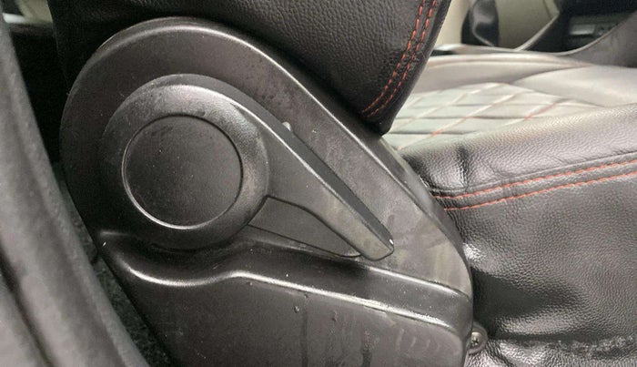 2021 Tata ALTROZ XE PETROL, Petrol, Manual, 28,917 km, Driver Side Adjustment Panel