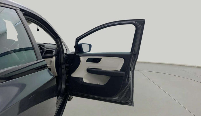 2021 Tata ALTROZ XE PETROL, Petrol, Manual, 28,917 km, RHS Front Door