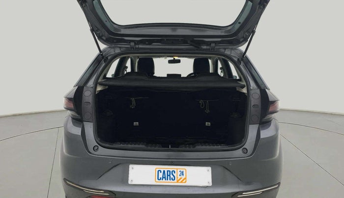 2021 Tata ALTROZ XE PETROL, Petrol, Manual, 28,917 km, Boot Inside