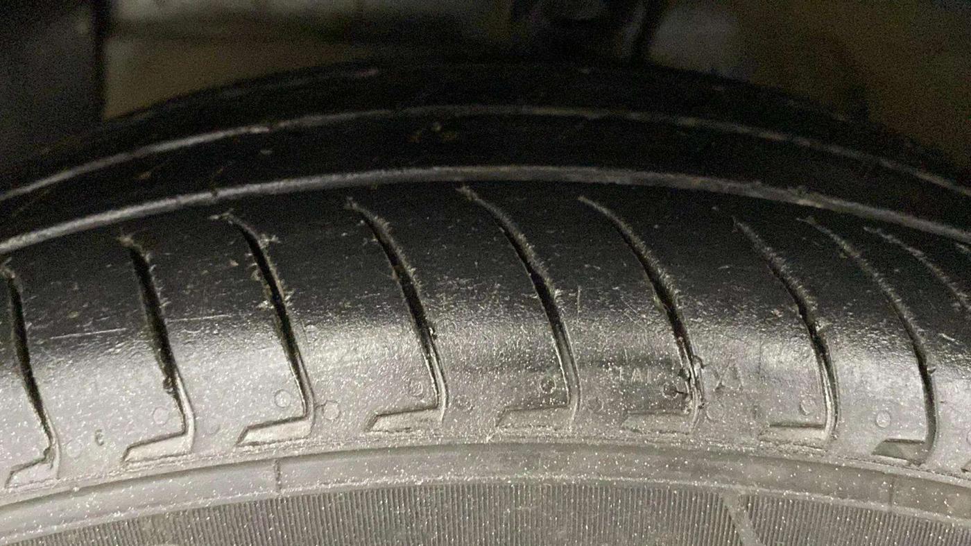 2024 Hyundai EXTER SX 1.2 CNG MT, CNG, Manual, 26,609 km, Left Front Tyre Tread