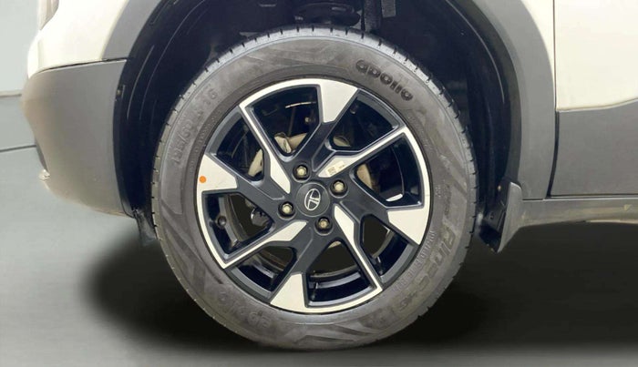 2024 Tata PUNCH Creative Dual Tone AMT Sunroof , Petrol, Automatic, 7,296 km, Left Front Wheel