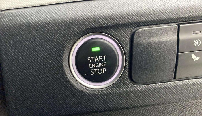 2024 Tata PUNCH Creative Dual Tone AMT Sunroof , Petrol, Automatic, 7,296 km, Keyless Start/ Stop Button