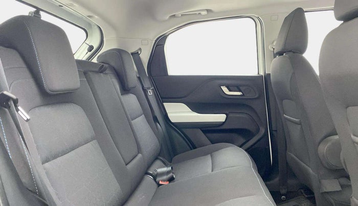 2024 Tata PUNCH Creative Dual Tone AMT Sunroof , Petrol, Automatic, 7,296 km, Right Side Rear Door Cabin