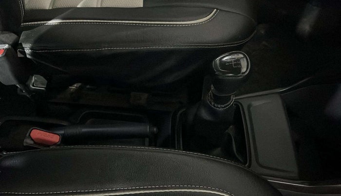 2021 Datsun Redi Go A, Petrol, Manual, 23,899 km, Gear Lever