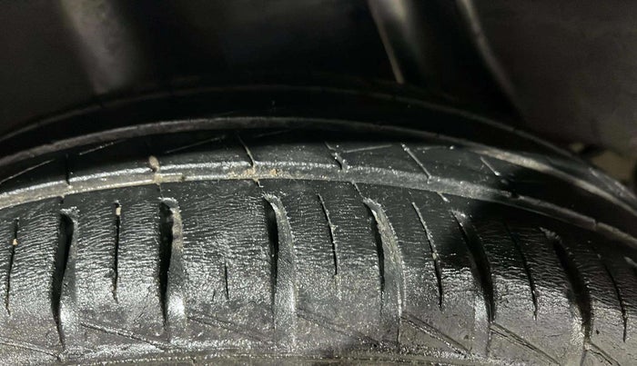 2021 Datsun Redi Go A, Petrol, Manual, 23,899 km, Right Rear Tyre Tread