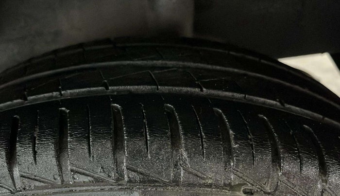 2021 Datsun Redi Go A, Petrol, Manual, 23,899 km, Left Rear Tyre Tread