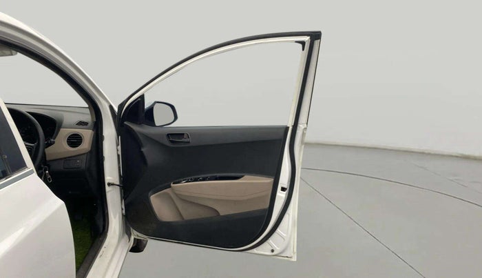 2019 Hyundai Xcent S 1.2, Petrol, Manual, 31,464 km, RHS Front Door