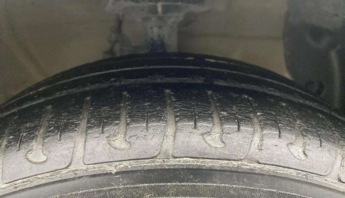 2019 Hyundai Xcent S 1.2, Petrol, Manual, 31,464 km, Right Front Tyre Tread