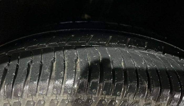 2018 Ford Ecosport TREND + 1.5L PETROL AT, Petrol, Automatic, 66,498 km, Right Rear Tyre Tread