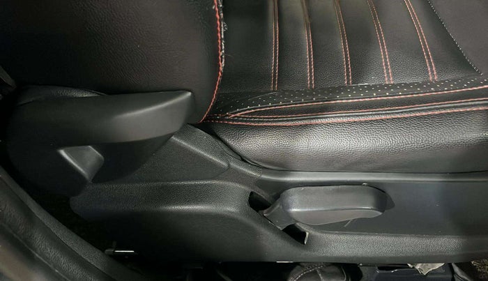 2018 Ford Ecosport TREND + 1.5L PETROL AT, Petrol, Automatic, 66,498 km, Driver Side Adjustment Panel