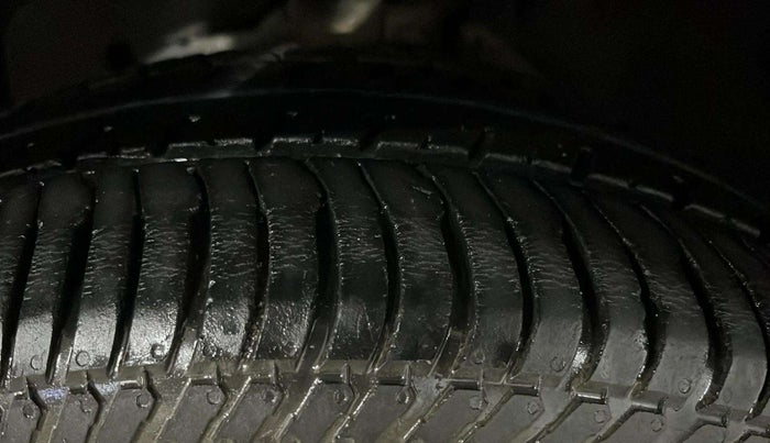 2018 Ford Ecosport TREND + 1.5L PETROL AT, Petrol, Automatic, 66,498 km, Left Front Tyre Tread