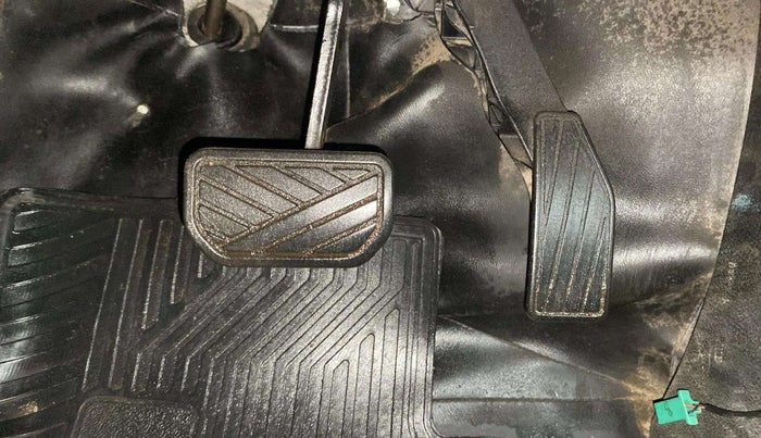 2020 Maruti S PRESSO VXI PLUS AMT, Petrol, Automatic, 27,292 km, Pedals