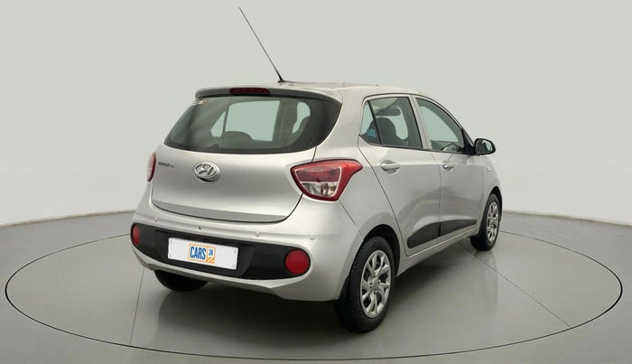 2018 Hyundai Grand i10 MAGNA 1.2 KAPPA VTVT, Petrol, Manual, 33,044 km, Right Back Diagonal