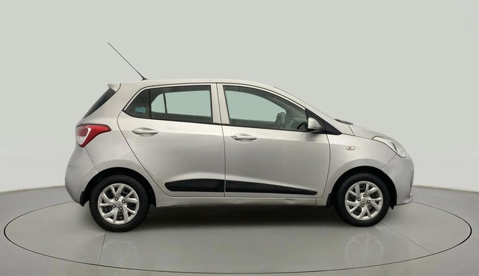 2018 Hyundai Grand i10 MAGNA 1.2 KAPPA VTVT, Petrol, Manual, 33,044 km, Right Side View