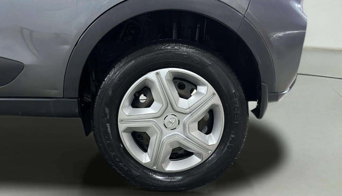2020 Tata NEXON XMA SUNROOF PETROL, Petrol, Automatic, 29,090 km, Left Rear Wheel