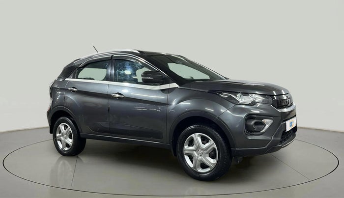2020 Tata NEXON XMA SUNROOF PETROL, Petrol, Automatic, 29,090 km, Right Front Diagonal