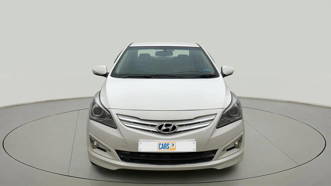 2015 Hyundai Verna FLUIDIC 4S 1.6 VTVT S(O), Petrol, Manual, 54,054 km, Front