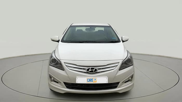 2015 Hyundai Verna FLUIDIC 4S 1.6 VTVT S(O), Petrol, Manual, 54,054 km, Front