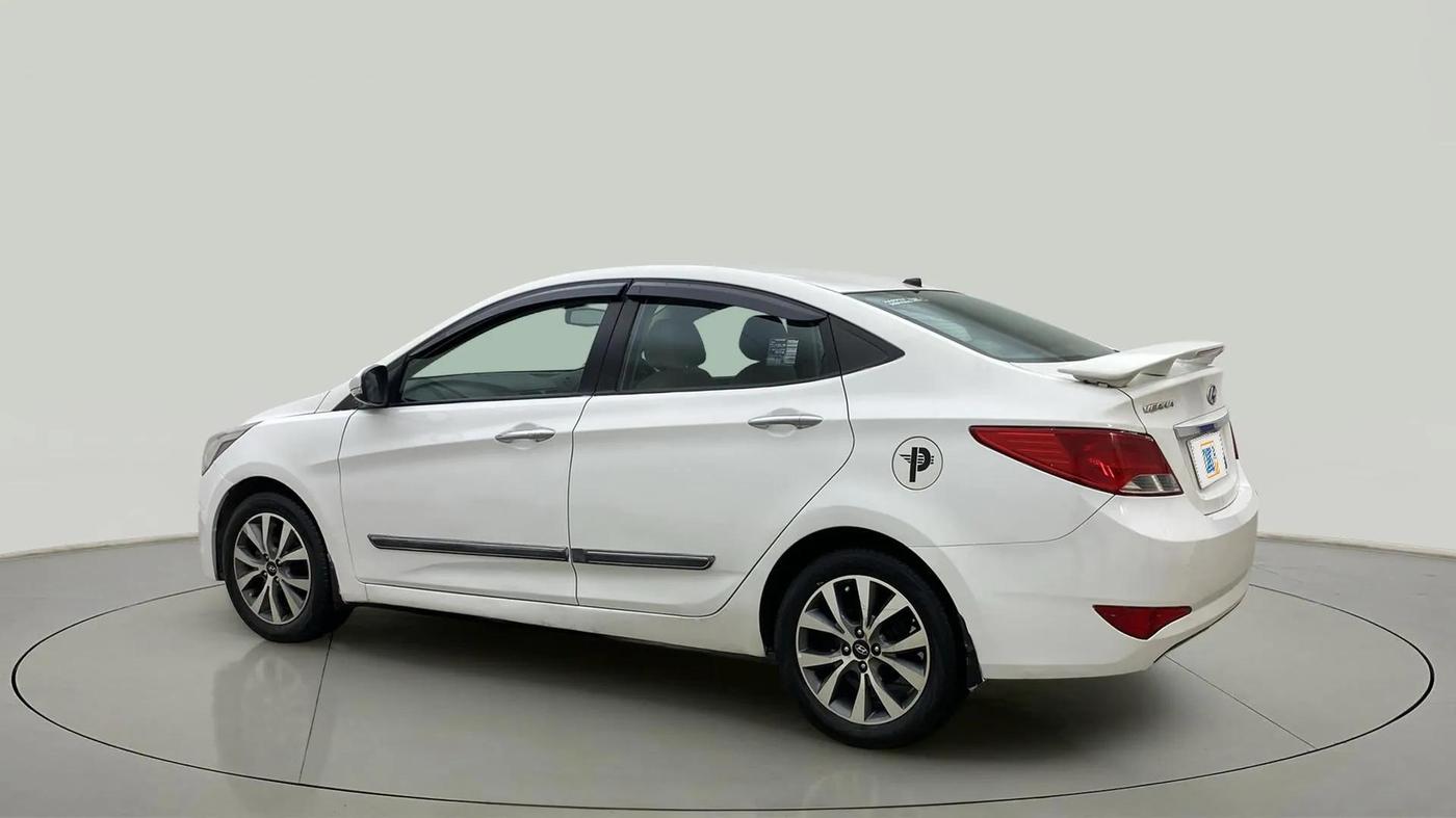 2015 Hyundai Verna FLUIDIC 4S 1.6 VTVT S(O), Petrol, Manual, 54,054 km, Left Back Diagonal