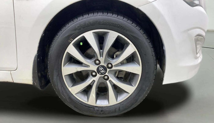 2015 Hyundai Verna FLUIDIC 4S 1.6 VTVT S(O), Petrol, Manual, 53,997 km, Right Front Wheel