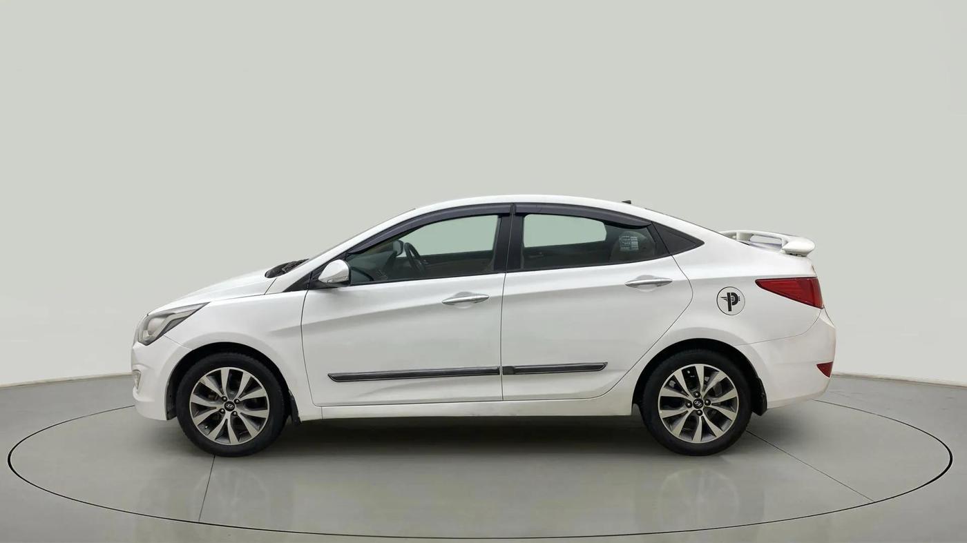 2015 Hyundai Verna FLUIDIC 4S 1.6 VTVT S(O), Petrol, Manual, 54,054 km, Left Side