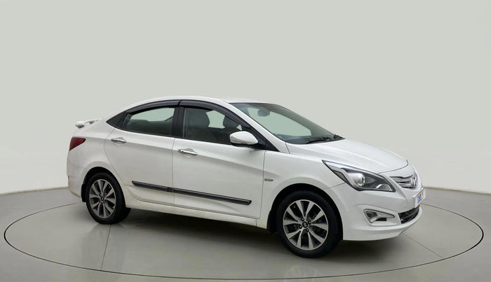 2015 Hyundai Verna FLUIDIC 4S 1.6 VTVT S(O), Petrol, Manual, 53,997 km, Right Front Diagonal
