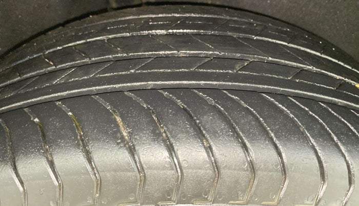 2018 Ford Ecosport TITANIUM + 1.5L PETROL AT, Petrol, Automatic, 66,638 km, Right Rear Tyre Tread