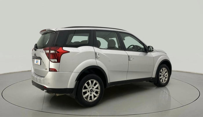 2019 Mahindra XUV500 W9, Diesel, Manual, 88,963 km, Right Back Diagonal