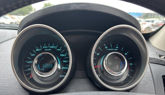 2019 Mahindra XUV500 W9, Diesel, Manual, 88,963 km, Odometer Image