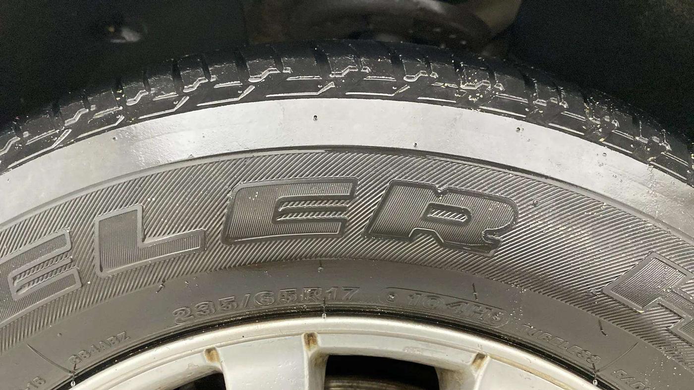 2019 Mahindra XUV500 W9, Diesel, Manual, 88,963 km, Left Front Tyre Tread