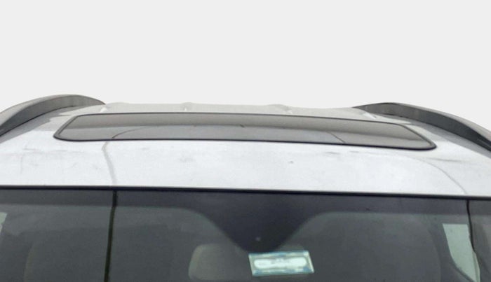 2019 Mahindra XUV500 W9, Diesel, Manual, 88,963 km, Moonroof/ Sunroof