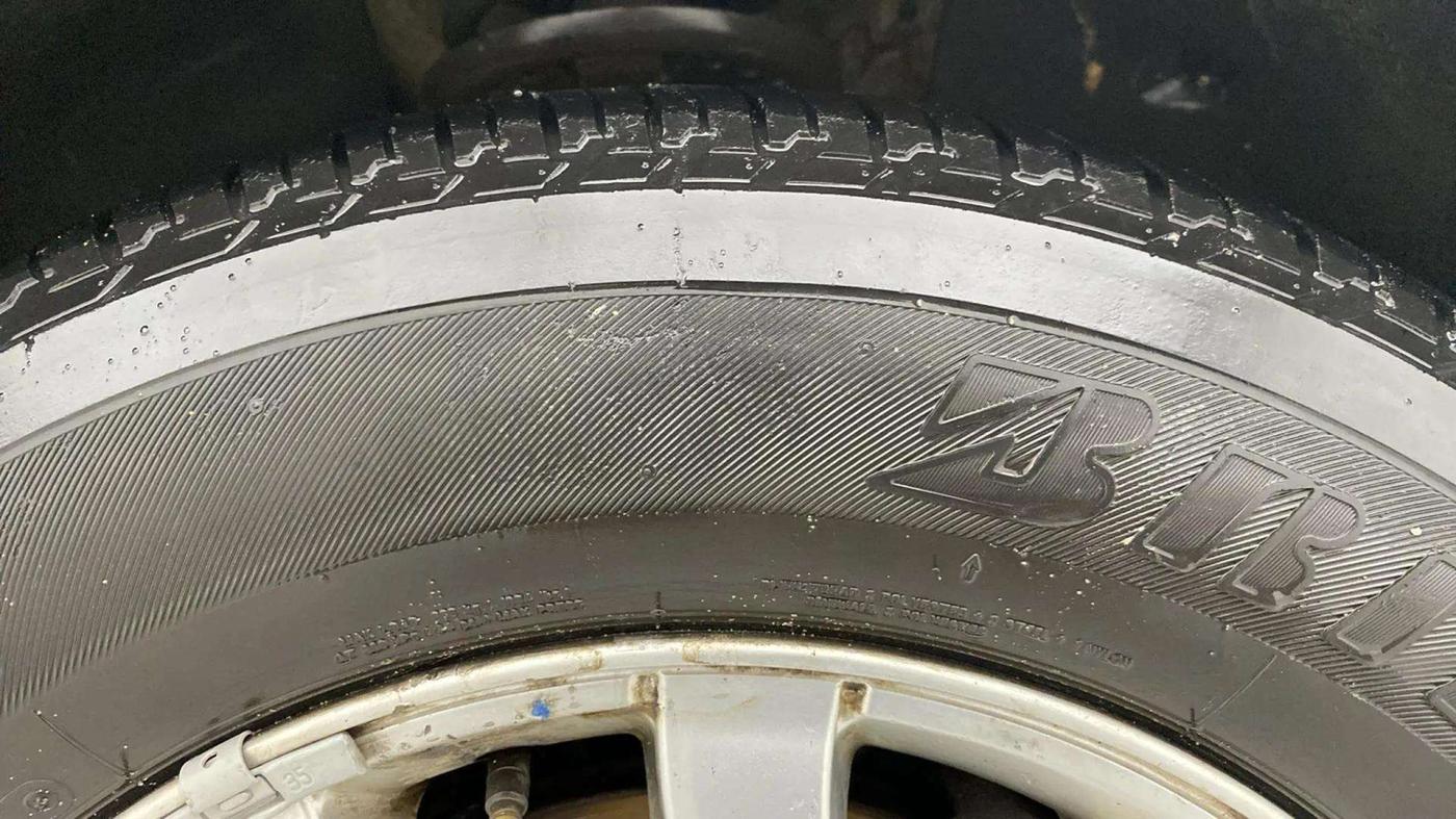 2019 Mahindra XUV500 W9, Diesel, Manual, 88,963 km, Right Front Tyre Tread